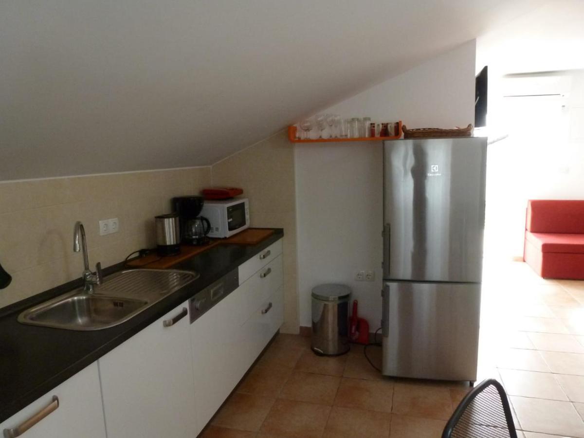 Apartmani Veronika Nin Exterior photo
